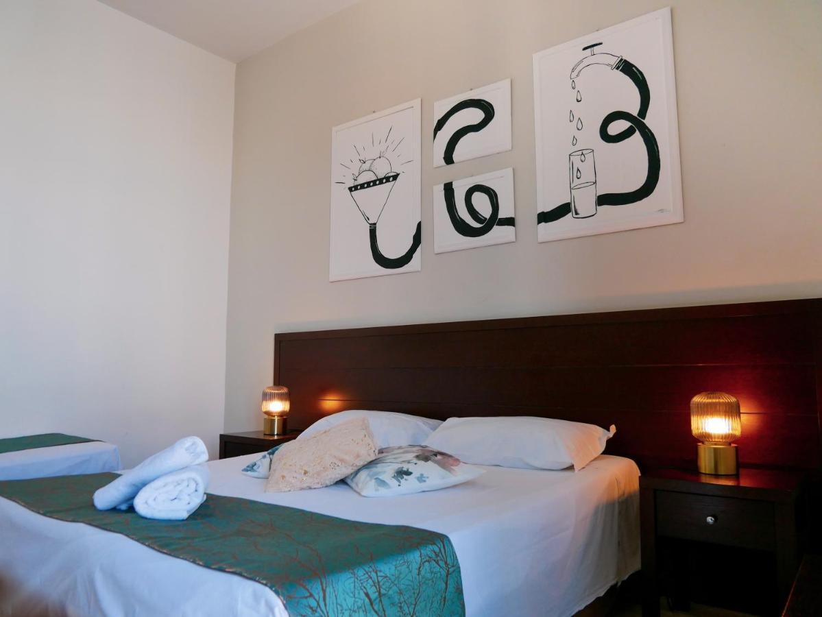My Friend Antonia Bed & Breakfast บาร์เชลโลนา-ปอซโซ ดี กอตโต ภายนอก รูปภาพ